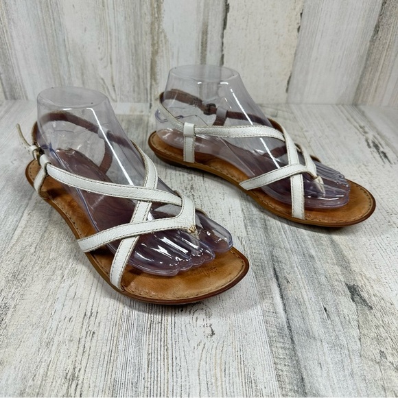 Born Women Mai in White Summer Flat Sandals #510 - Picture 3 of 11